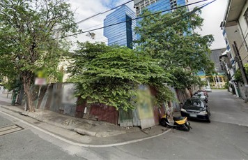 DS883006 – Prime Corner Lot for Sale in Makati City, Ideal for Commercial/Residential Building Near Rockwell, BGC, Greenbelt