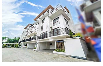 DS88-000664/DS88-000929 – Semi furnished 4-Storey Townhouse for Sale in Cubao, Quezon City along P. Tuazon Blvd. Near Araneta Center, Gateway Mall