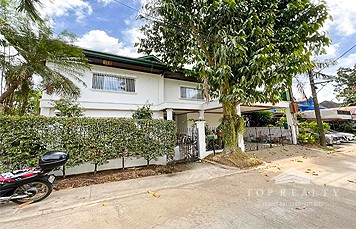 DS88-000850- Capitol Hills Golf Subdivision | Well Maintained 3-Storey House and Lot for Sale in Matandang Balara, Quezon City