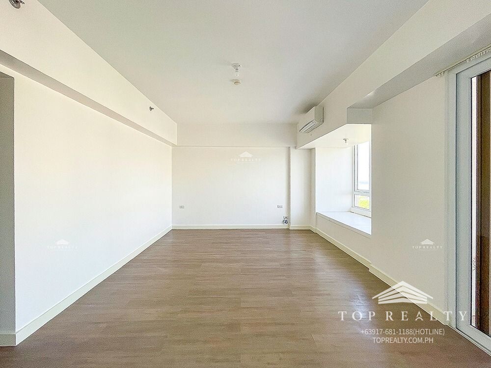 penthouse_corner_unit_condo_fo_1706864689_a845bb7b_progressive