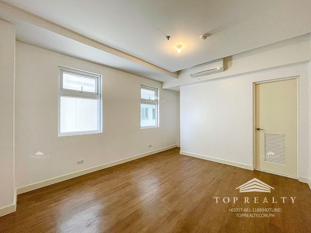 penthouse_corner_unit_condo_fo_1706864689_d0a82552_progressive