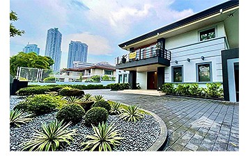 DS88-002596 – Dasmarinas Village | Explore this Modern Home 5 Bedroom House and Lot for Sale in Makati City with Swimming Pool and Garden