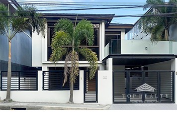 DS88-002655 – Vista Real Classica | 2 Storey Spacious House and Lot for Sale in Quezon City