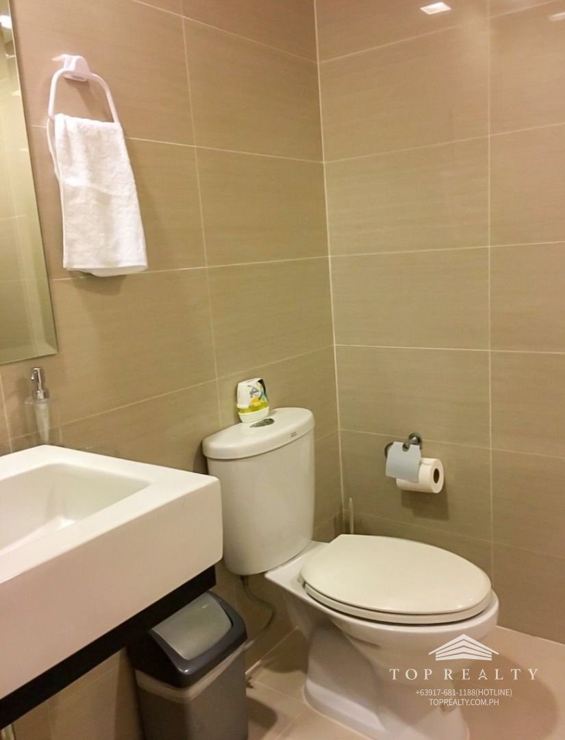 condo_for_sale_in_the_venice_l_1718785367_7424a22e_progressive