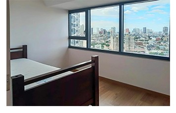 DS88-003242  – The Rise  | BELOW MARKET VALUE! GOOD BUY! Experience Urban Living in this 1-Bedroom 1BR Condo Unit for Sale in Makati City at Ayala Avenue Corner Gil Puyat Avenue, Near Makati Fire Station, Ayala Exchange RUSH SALE!