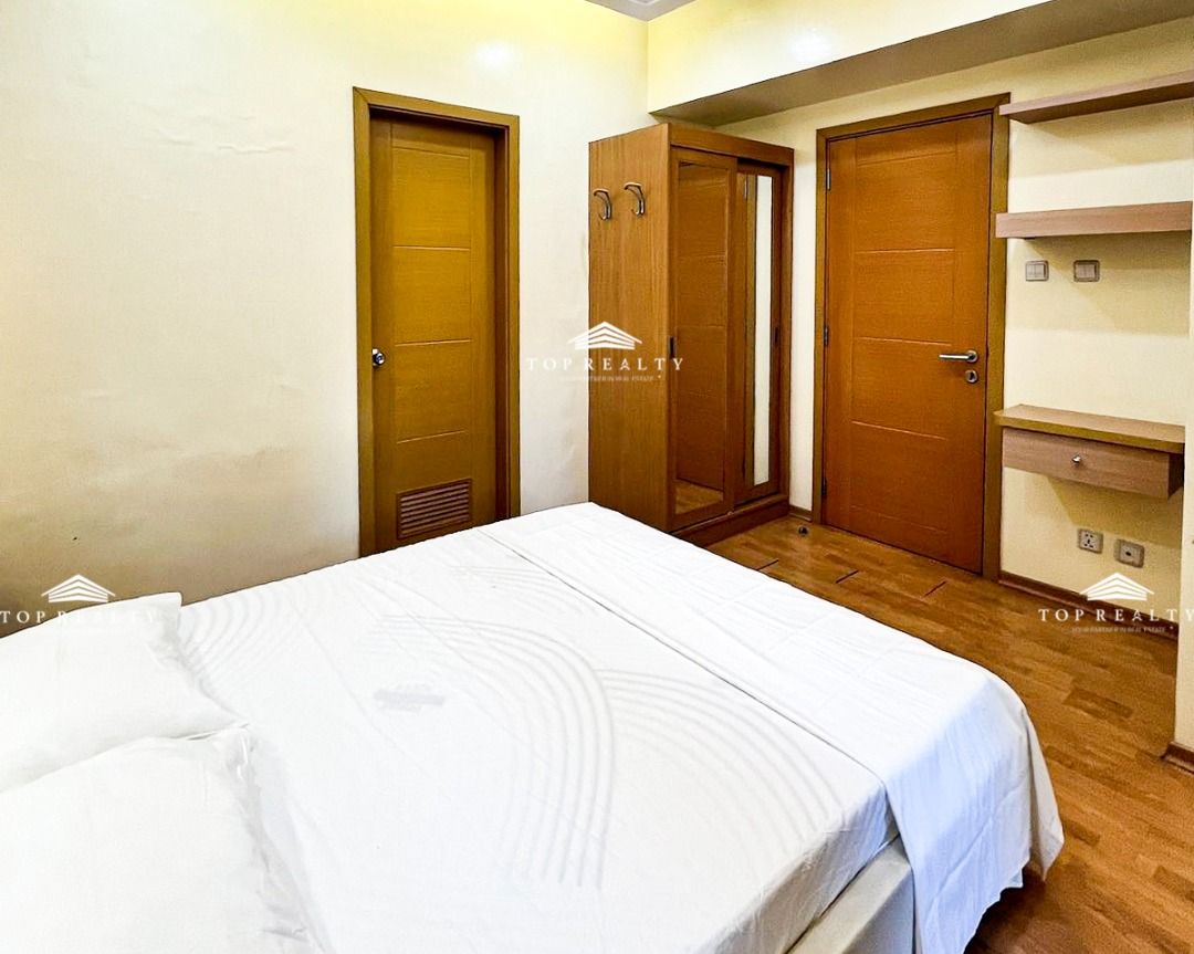 condo_unit_for_sale_in_bgc_for_1730948028_9544aa0f_progressive