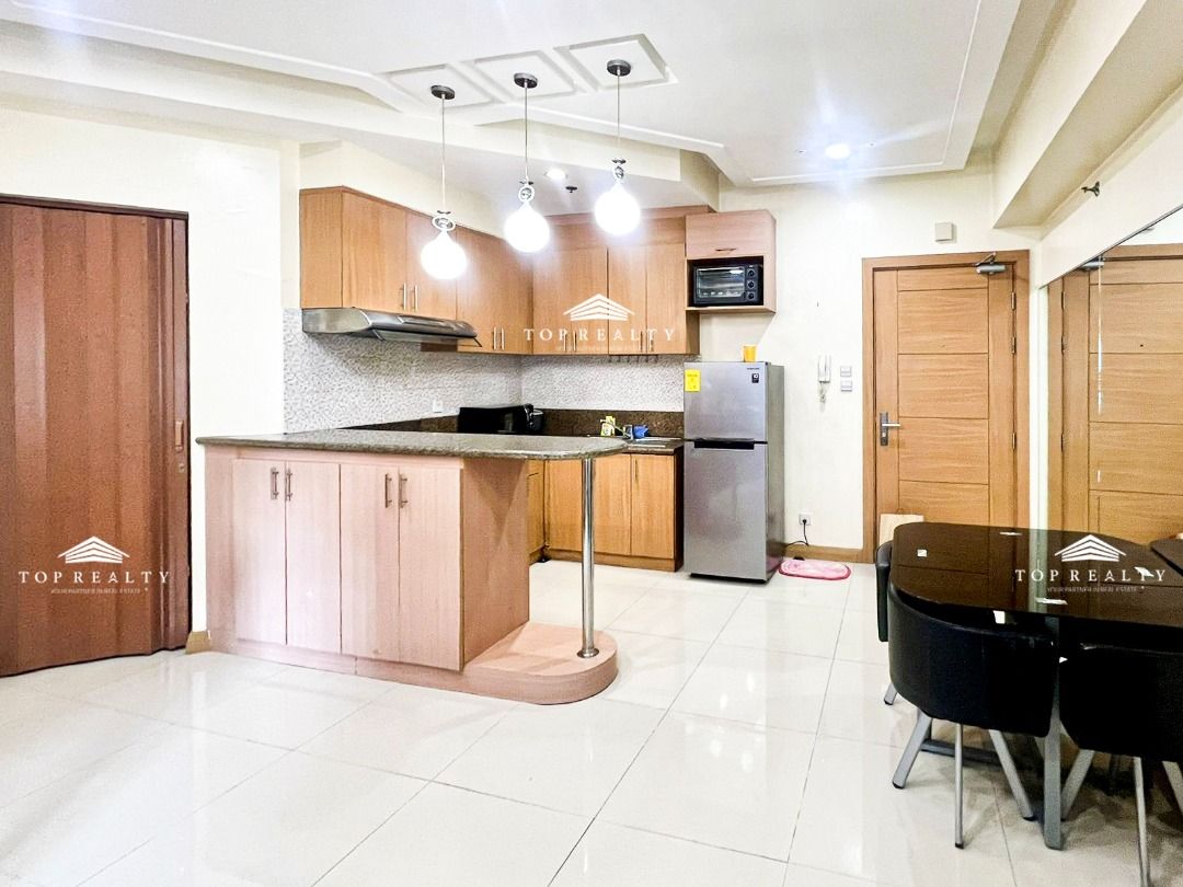 condo_unit_for_sale_in_bgc_for_1730948028_c75bdbe3_progressive