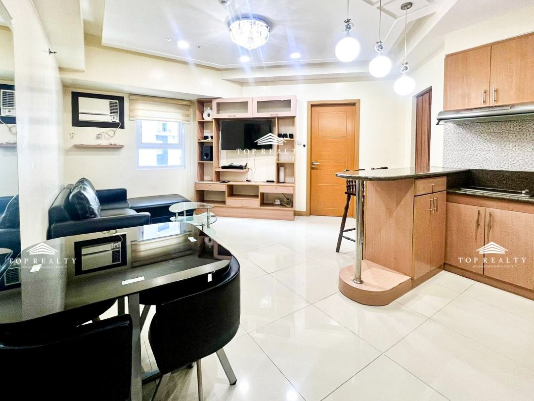 condo_unit_for_sale_in_bgc_for_1730948028_e257d073_progressive