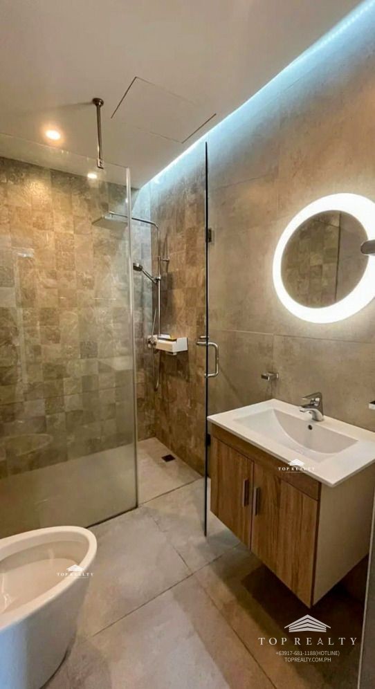 condo_for_sale_at_the_grand_ha_1739949823_6146e1f4_progressive
