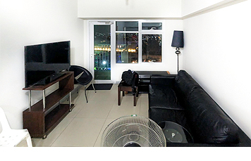 DS88-004493 – Two Serendra | 1BR Condo for Sale in BGC, Fort Bonifacio Taguig City along McKinley Parkway