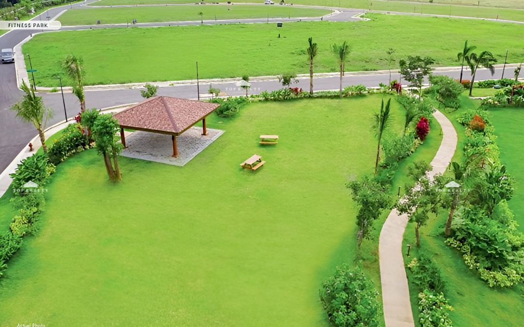 Rockwell South at Carmelray | 489 sqm Prime Corner Lot for Sale in Calamba, Laguna 3