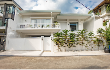 DS88-005525 – AFPOVAI Subdivision | RARE 6 Bedroom 6BR House and Lot for Sale in Taguig City | Near BGC with Large Living Spaces, Ideal for Families
