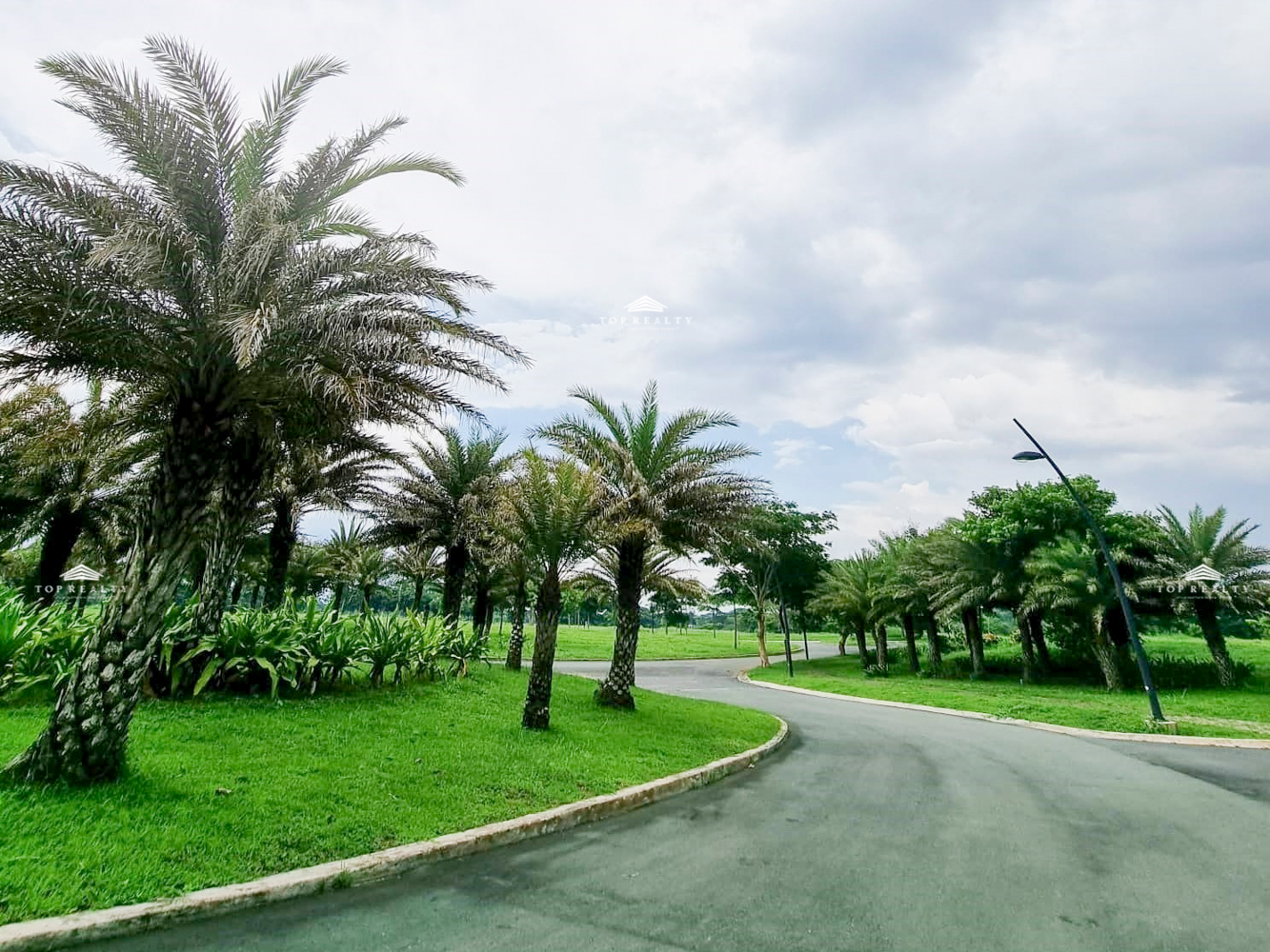 DS88-004697  –  Soliento Nuvali | Discover a prime 640 sqm lot for sale in Calamba, Laguna. Perfect for building your custom home in a peaceful, nature-filled Ayala Land community.