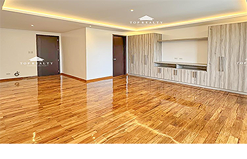Top Realty