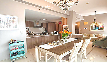 DS88-004817 – St. Moritz Private Estates | For Sale: Experience Upscale City Living in a Fully-Furnished 3 Bedrooms 3BR Condo in McKinley West, BGC, Taguig