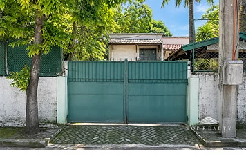 DS88-006933 – 376.25 sqm Lot for Sale in Quezon City along West Avenue | Discover the Perfect House & Lot for Your Family