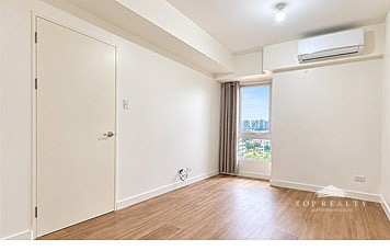 Top Realty
